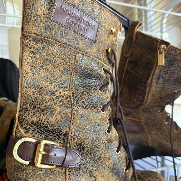 Michael Kors brown leather lace up boots - Picture 4 of 4